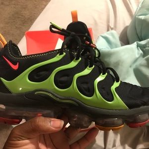Vapor Max Plus Black Electric Green